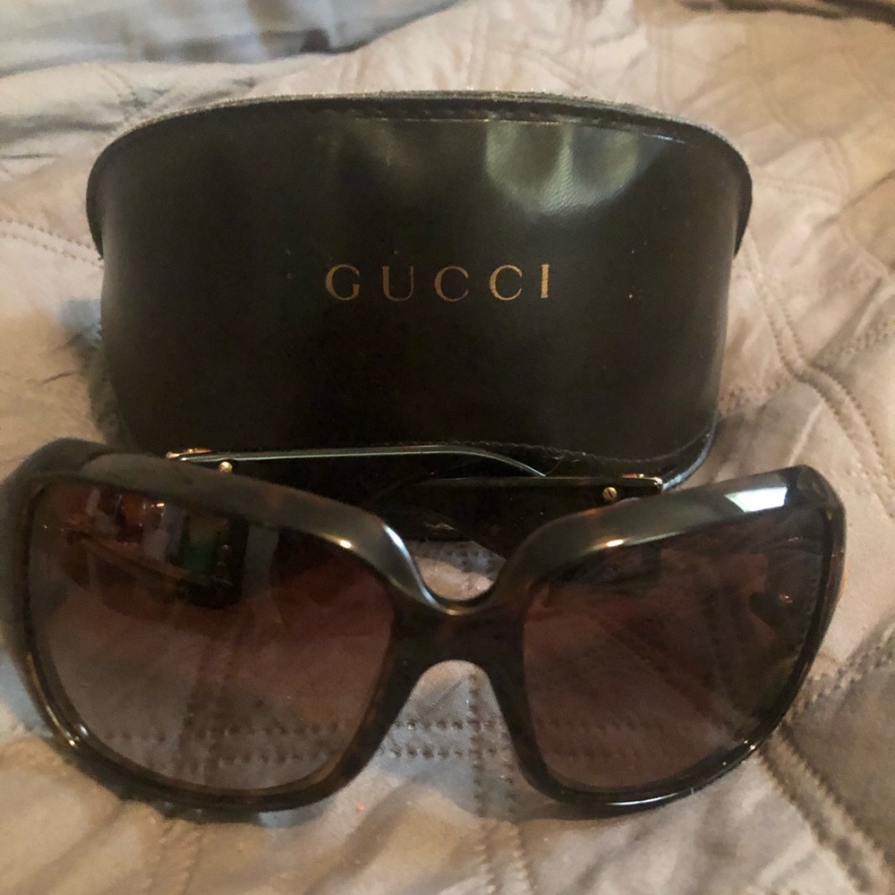 Gucci sunnies